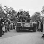 Bevrijding Hilversum panserwagen